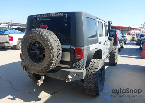 2010 Jeep Wrangler Unlimited Sport z USA, uszkodzony, nr VIN 1J4BA3H19AL185986